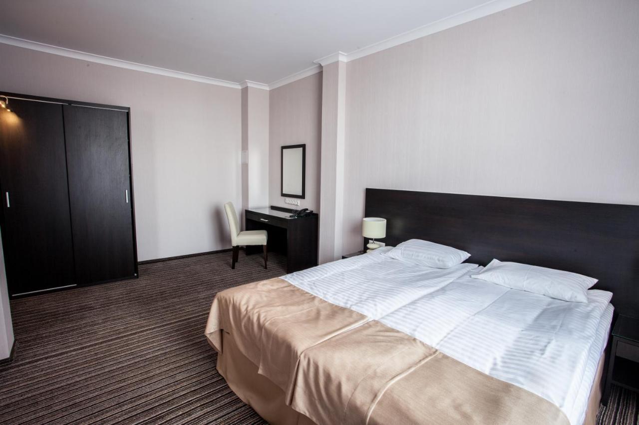 Optima Sumy Hotel Ngoại thất bức ảnh