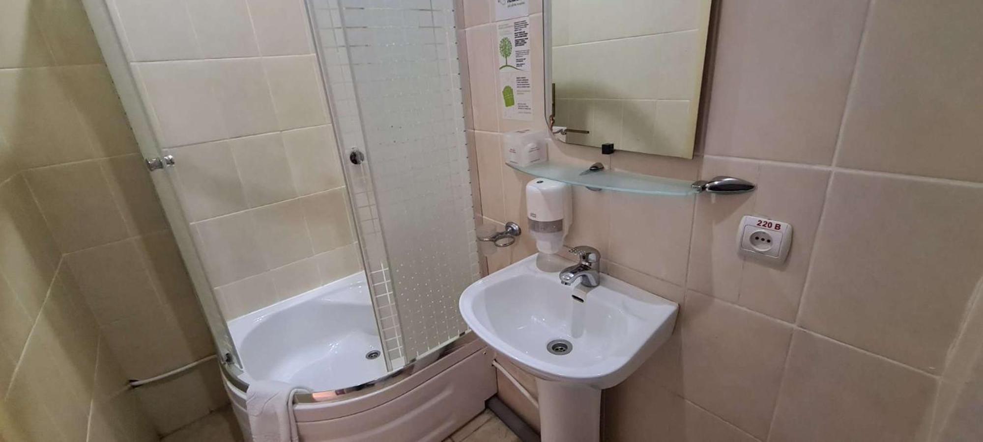 Optima Sumy Hotel Ngoại thất bức ảnh