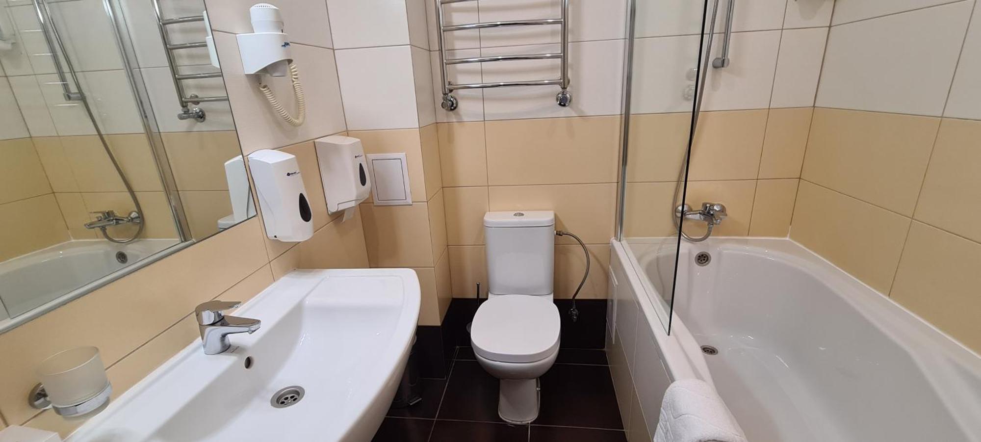Optima Sumy Hotel Ngoại thất bức ảnh
