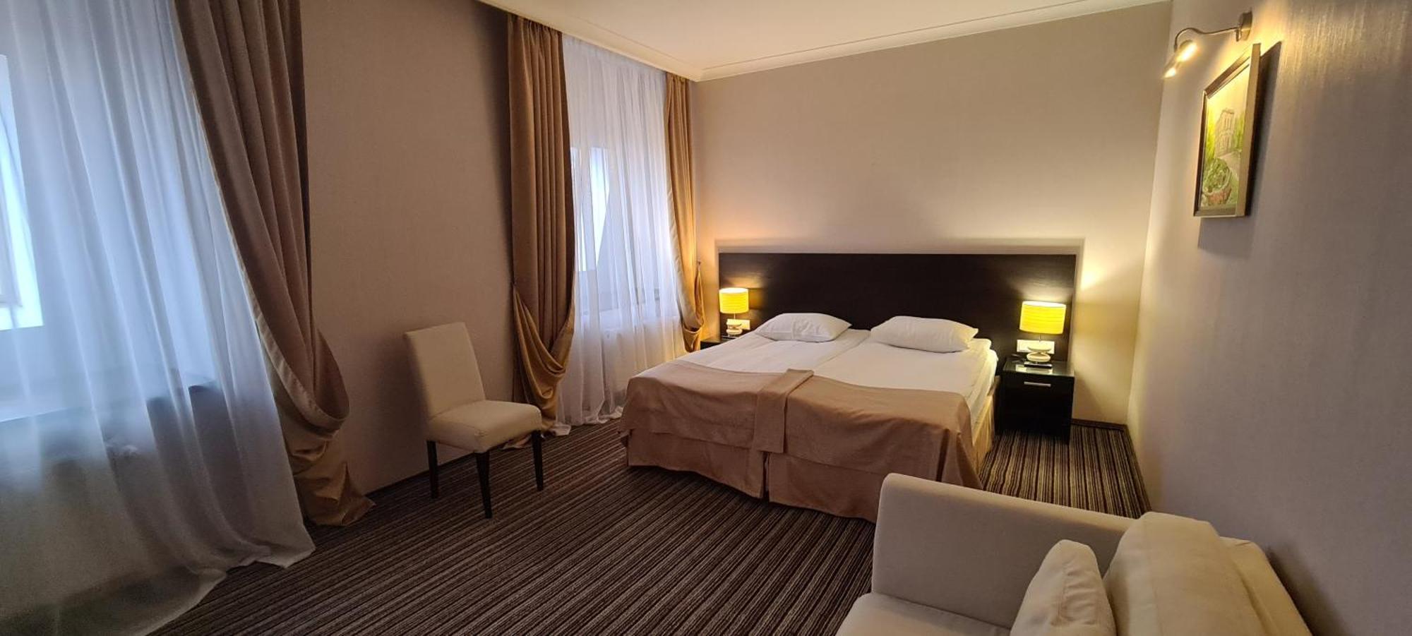 Optima Sumy Hotel Ngoại thất bức ảnh