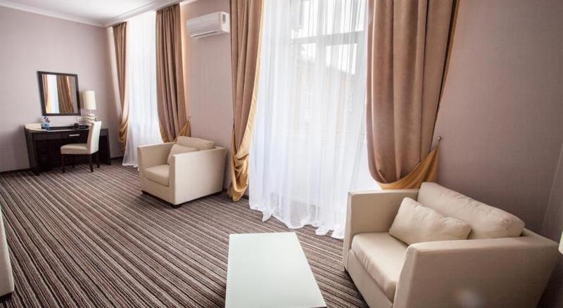 Optima Sumy Hotel Phòng bức ảnh