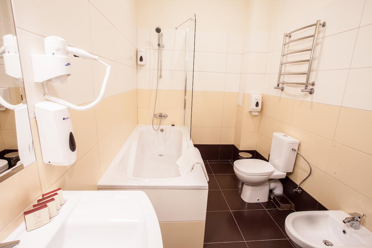 Optima Sumy Hotel Phòng bức ảnh