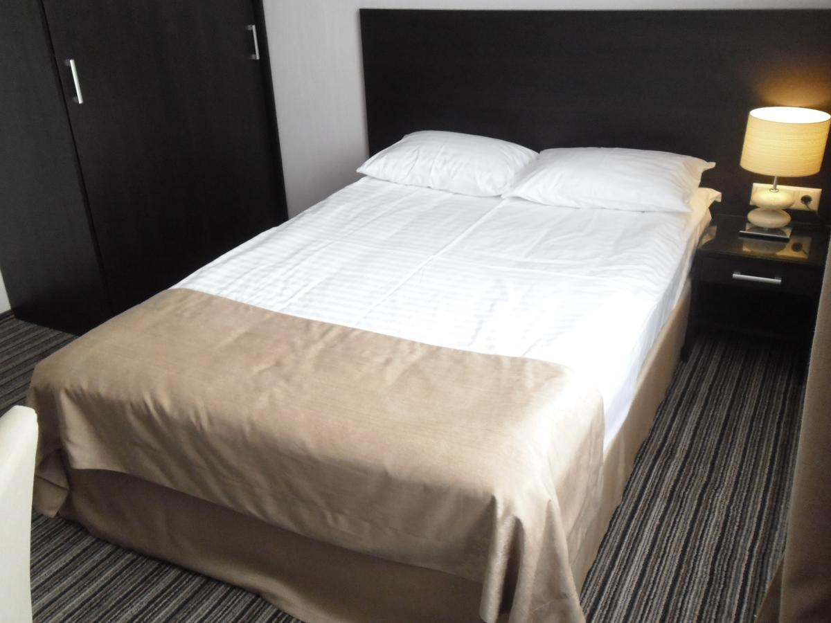 Optima Sumy Hotel Ngoại thất bức ảnh
