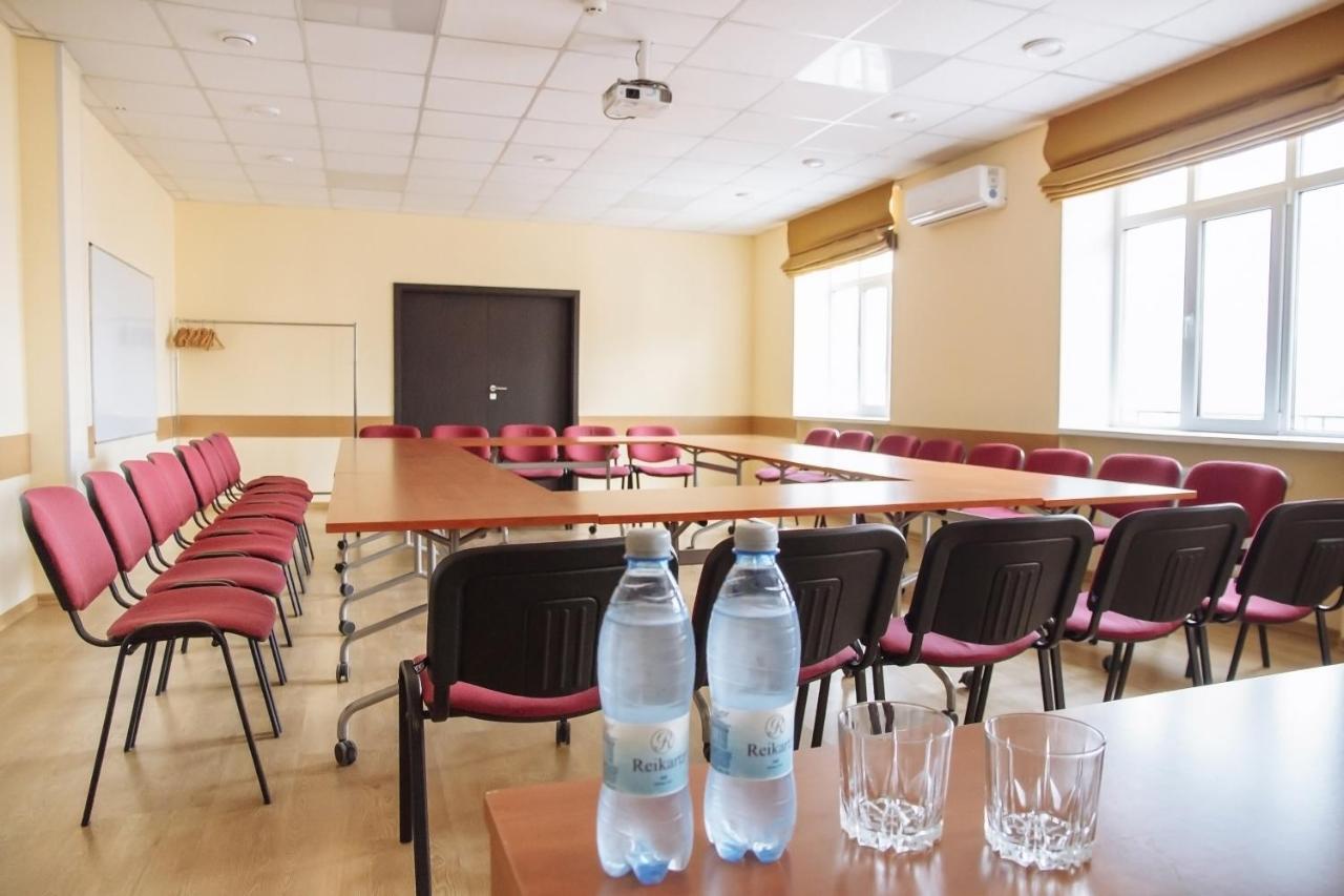 Optima Sumy Hotel Ngoại thất bức ảnh
