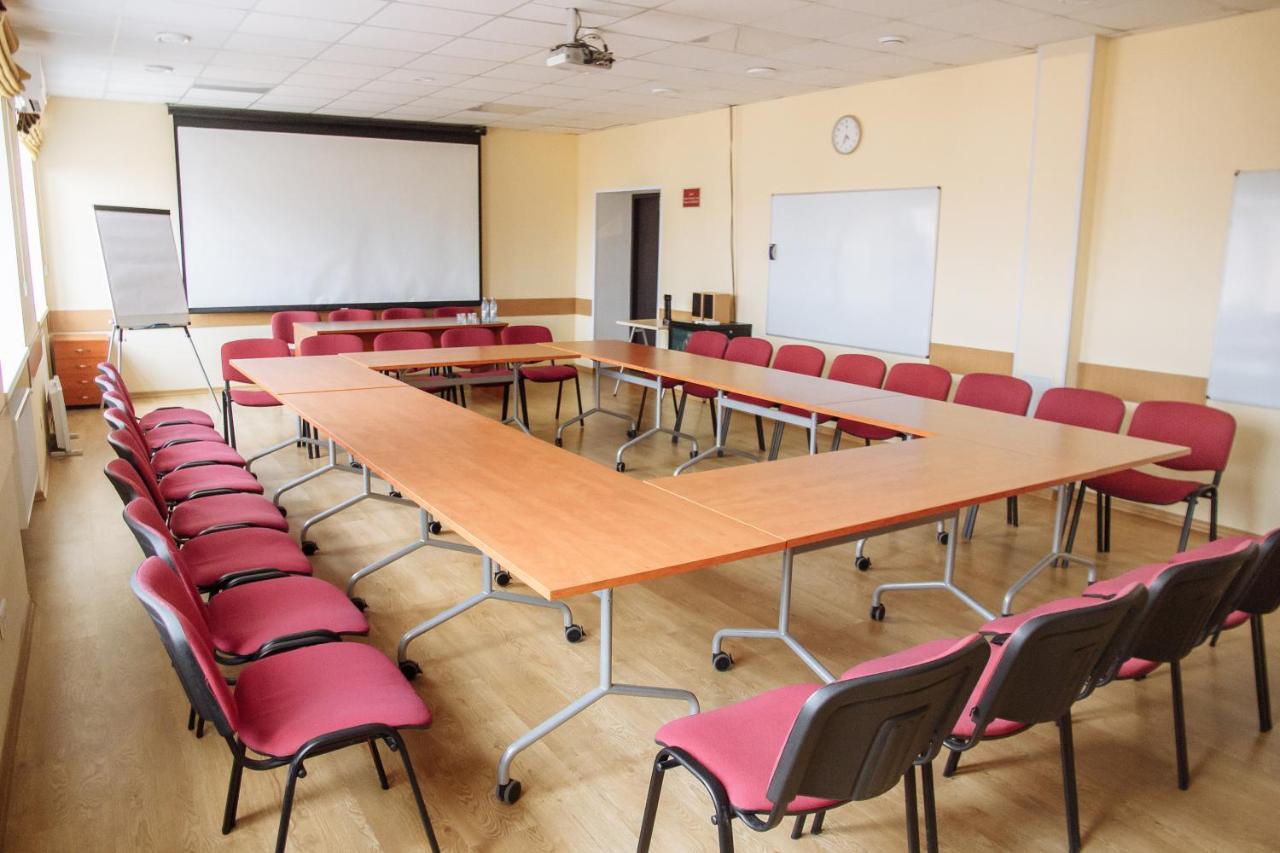 Optima Sumy Hotel Ngoại thất bức ảnh